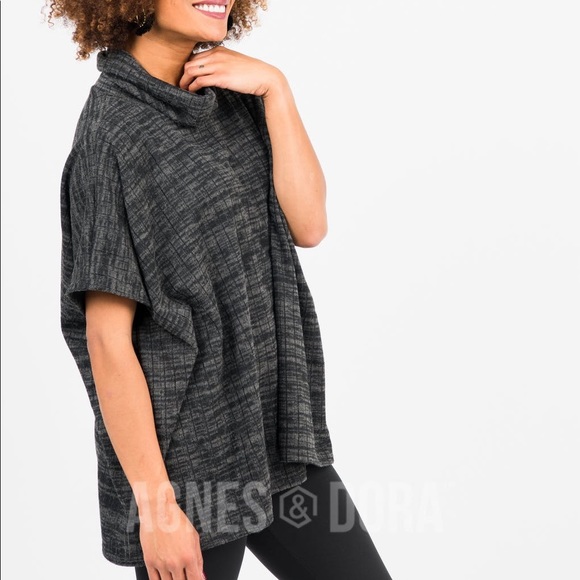 Agnes&Dora Turtle Neck Poncho Heather Black - Picture 2 of 8